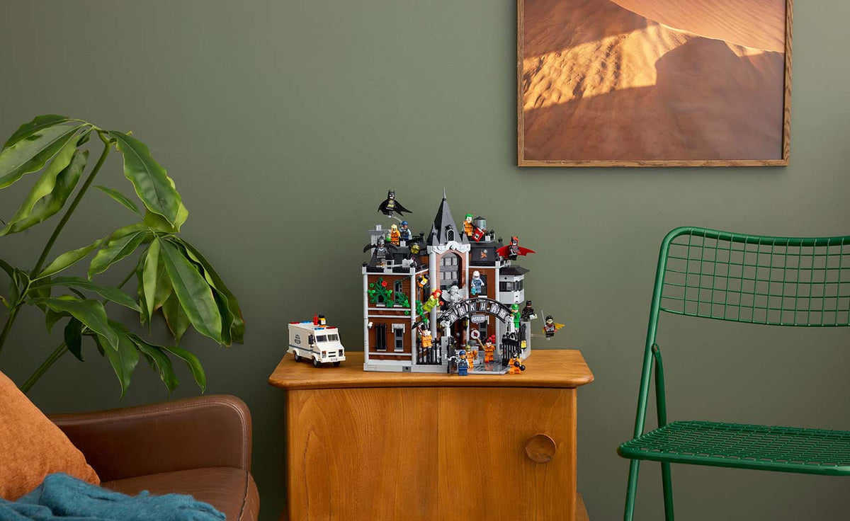 76300 | LEGO® DC Arkham Asylum™