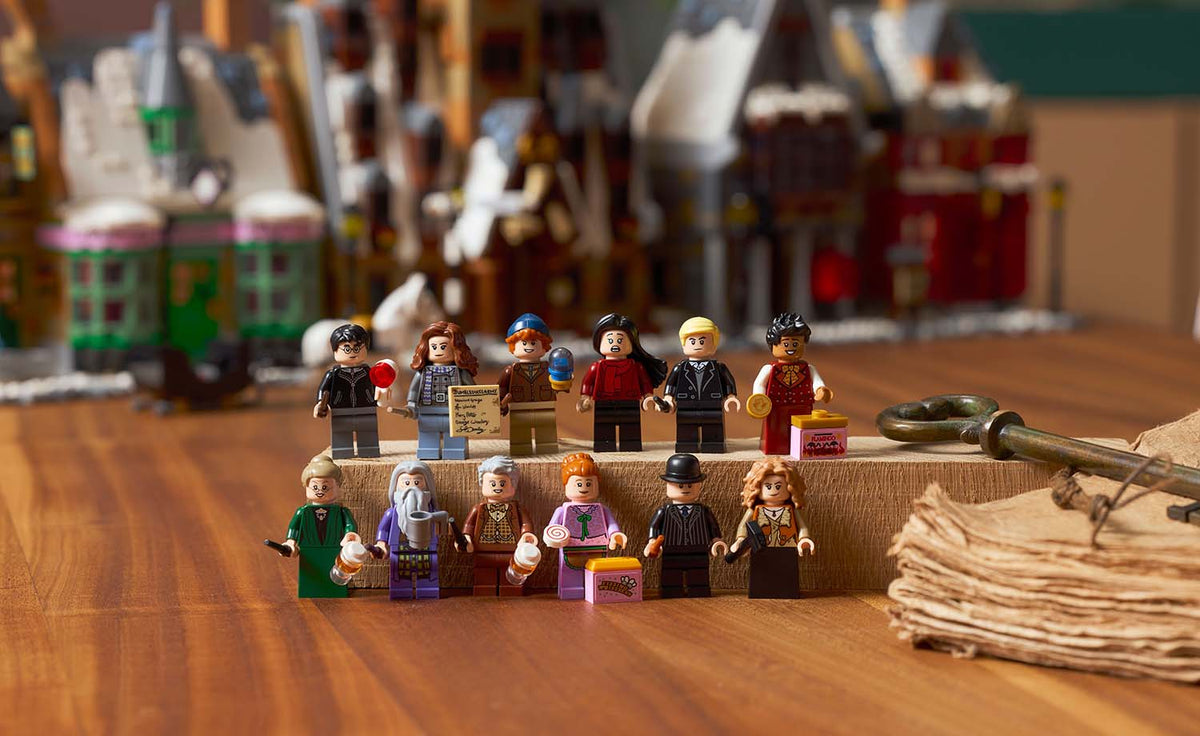 76457 | LEGO® Harry Potter™ Hogsmeade™ Village – Collectors' Edition