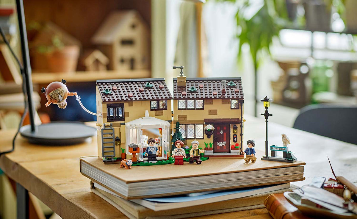 76451 | LEGO® Harry Potter™ Privet Drive: Aunt Marge's Visit