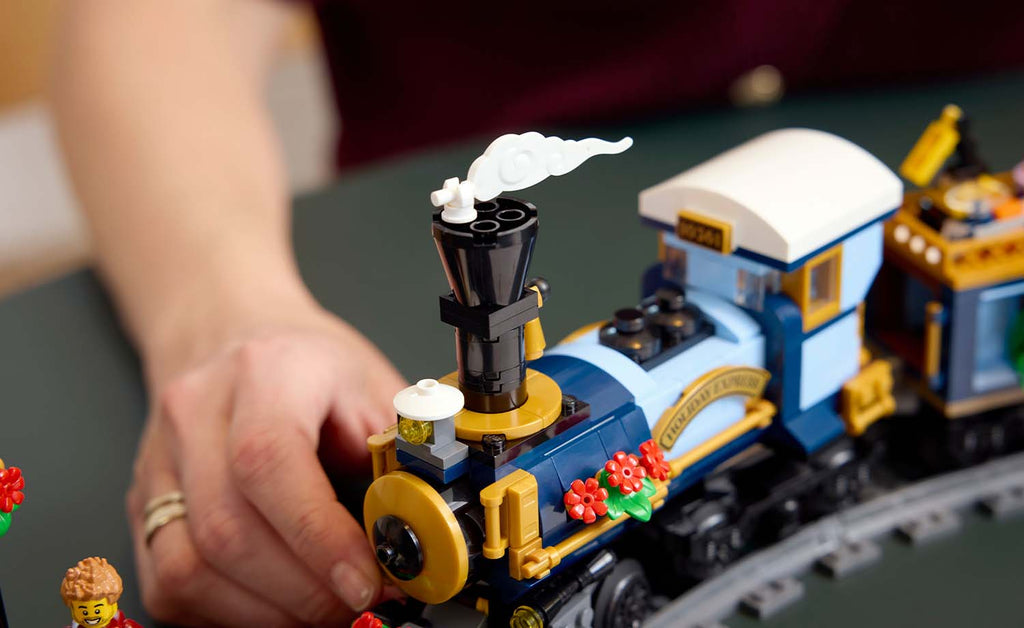 10361 | LEGO® ICONS™ Holiday Express Train