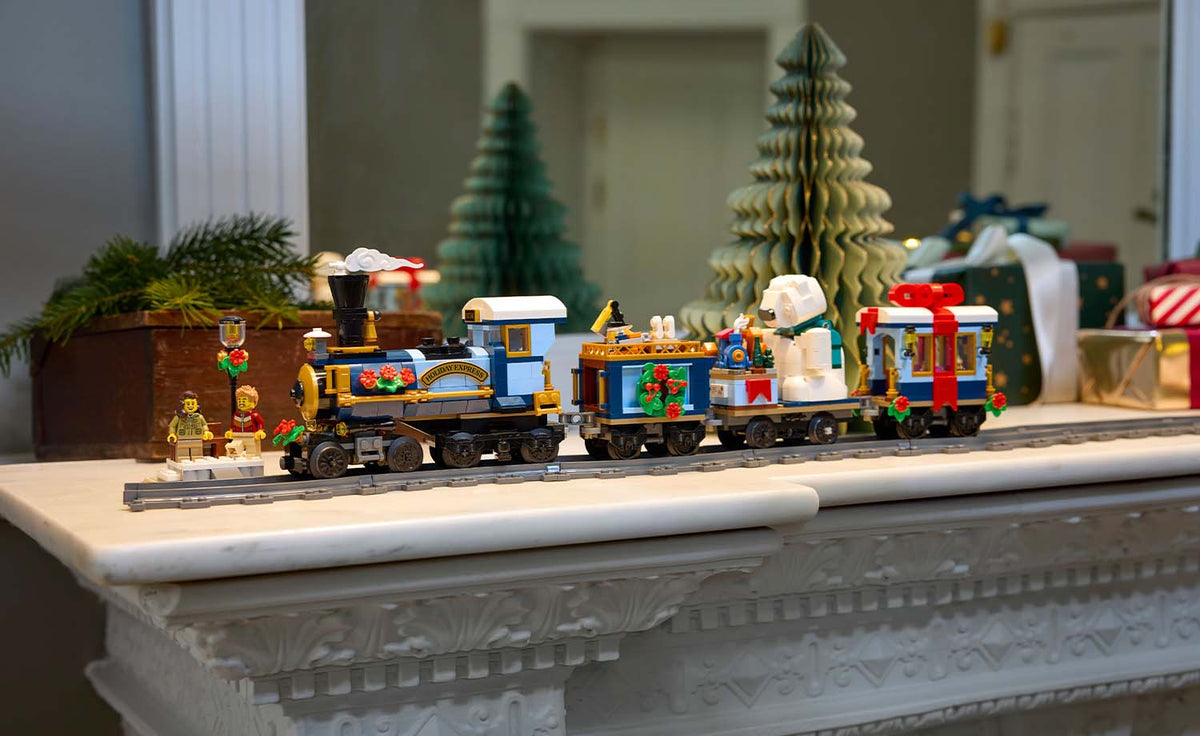 10361 | LEGO® ICONS™ Holiday Express Train