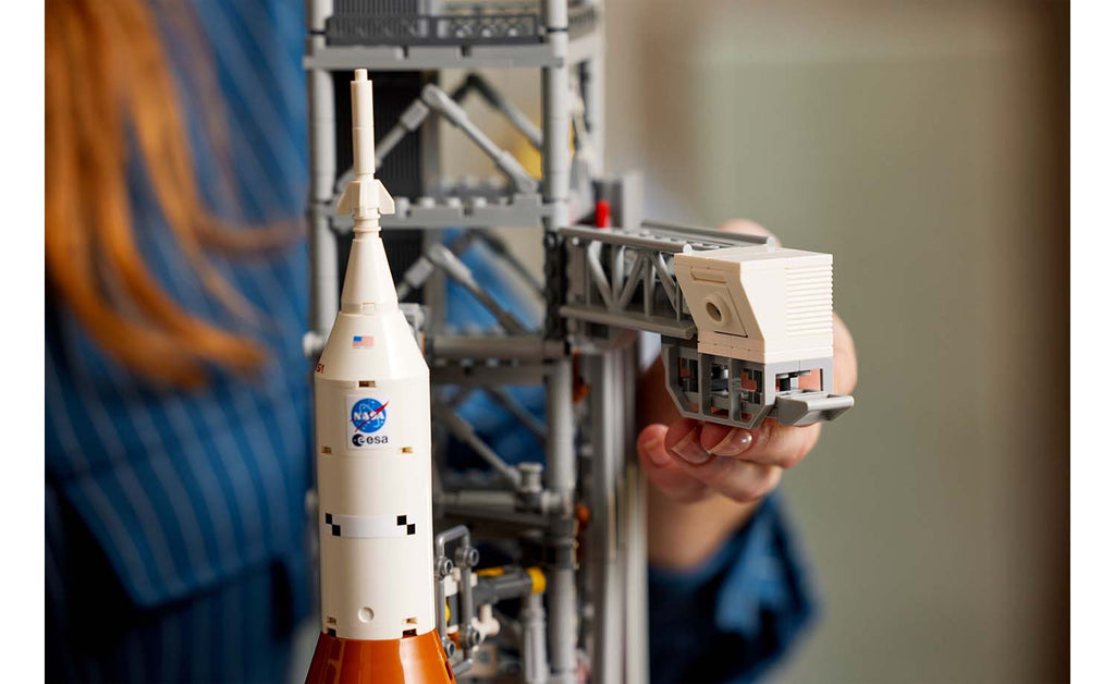 10341 | LEGO® ICONS™ NASA Artemis Space Launch System