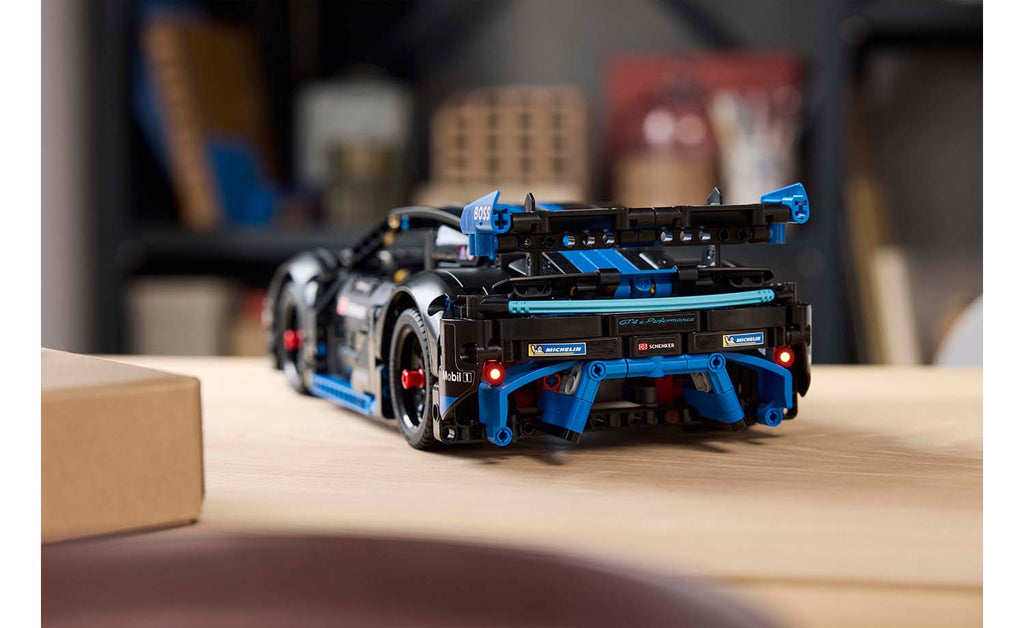 42176 | LEGO® Technic Porsche GT4 e-Performance Race Car
