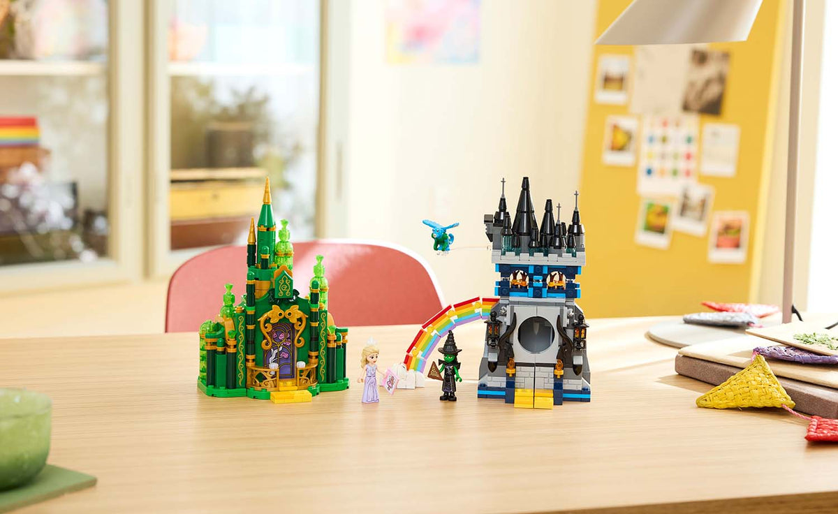 75689 | LEGO® Wicked Emerald City & Kiamo Ko Castle