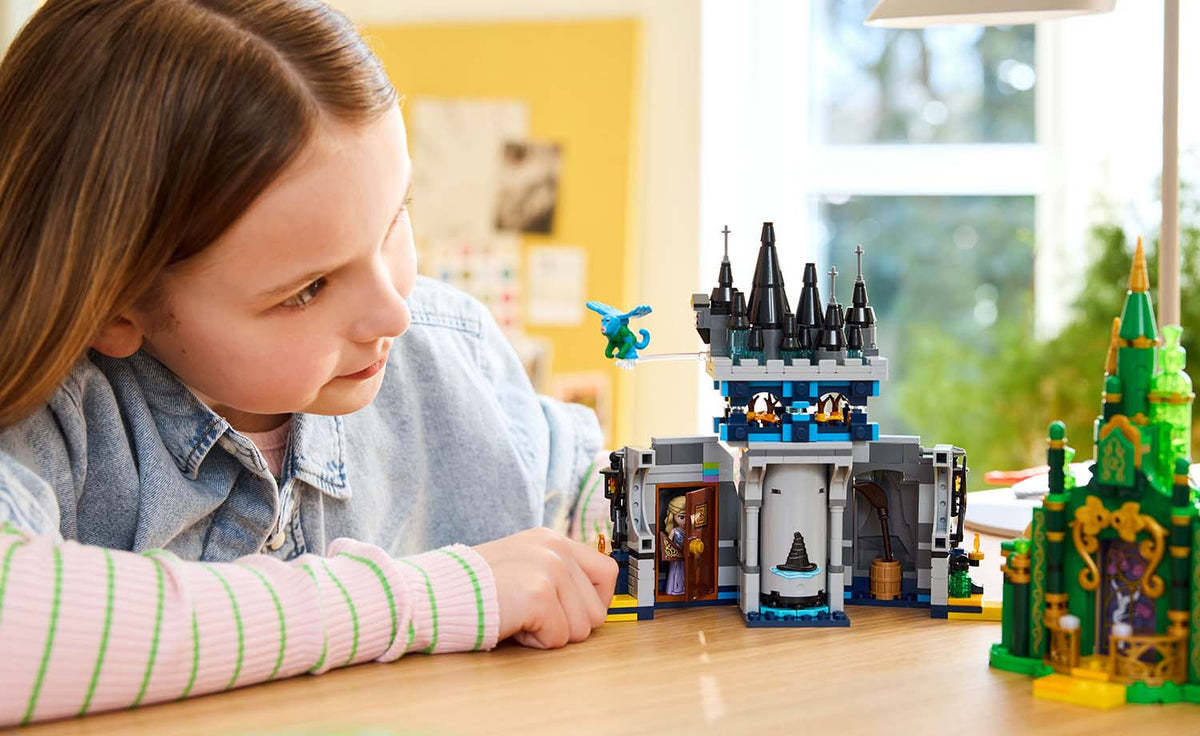 75689 | LEGO® Wicked Emerald City & Kiamo Ko Castle